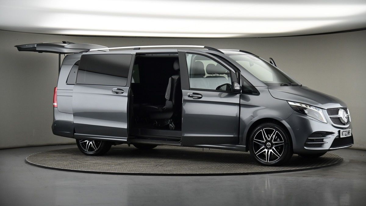 More views of Mercedes-Benz V Class