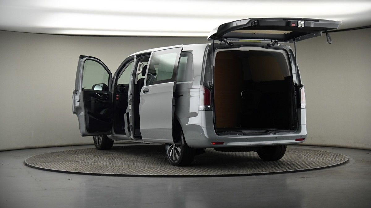 Mercedes-Benz Vito Image 8