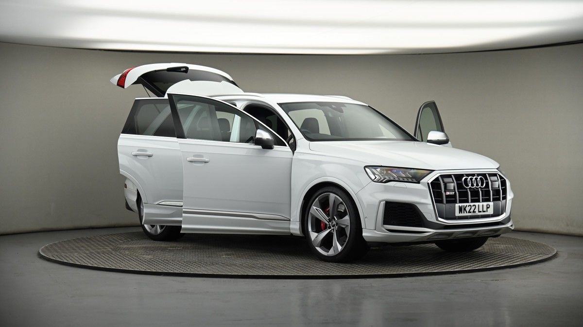 More views of Audi SQ7