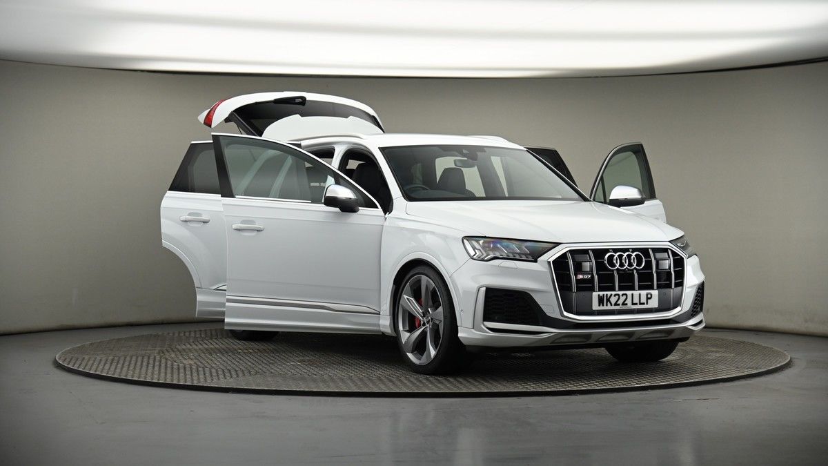 More views of Audi SQ7