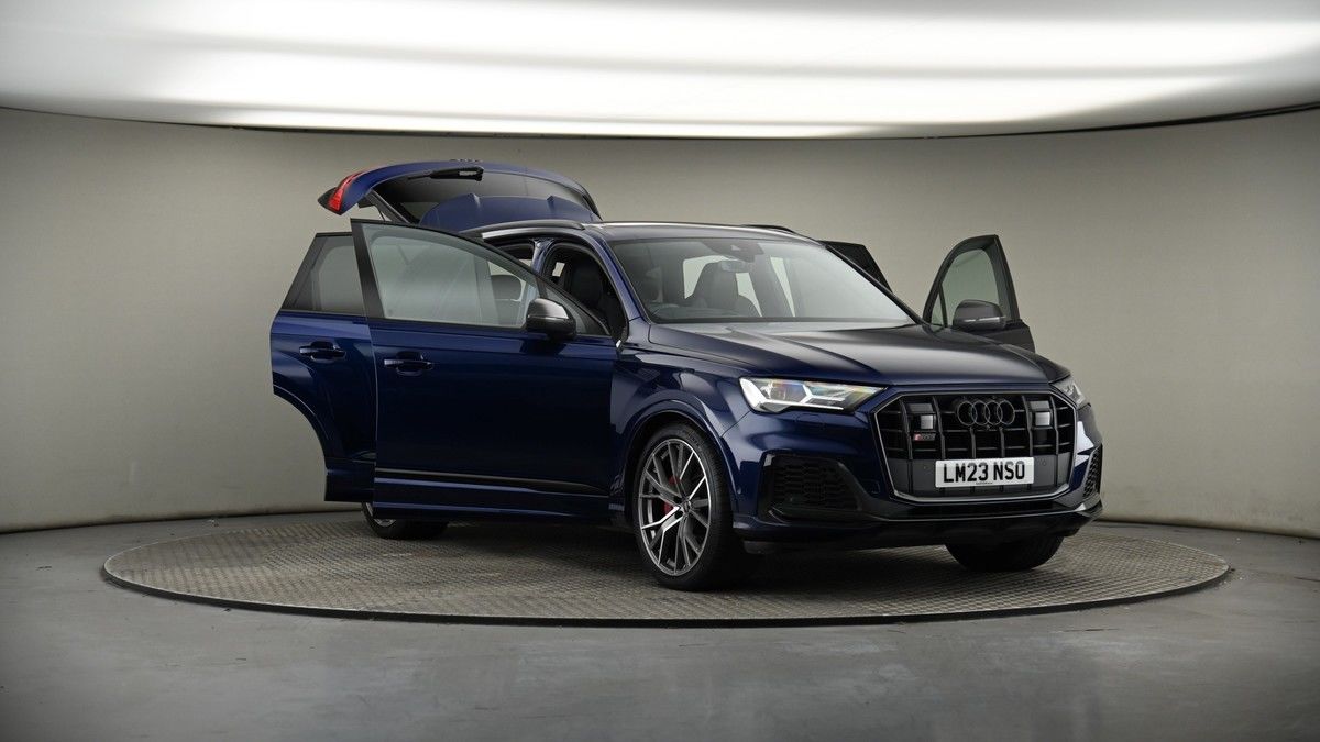 More views of Audi SQ7