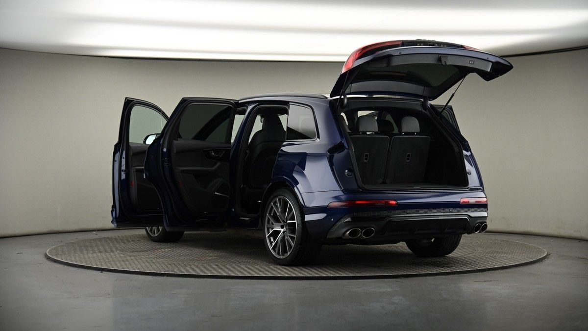 Audi SQ7 Image 8