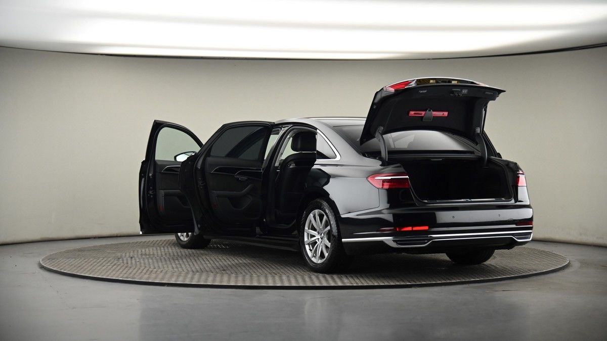 Audi A8 Image 8