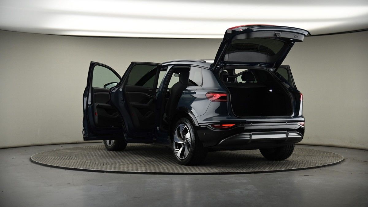 Audi Q6 e-tron Image 8
