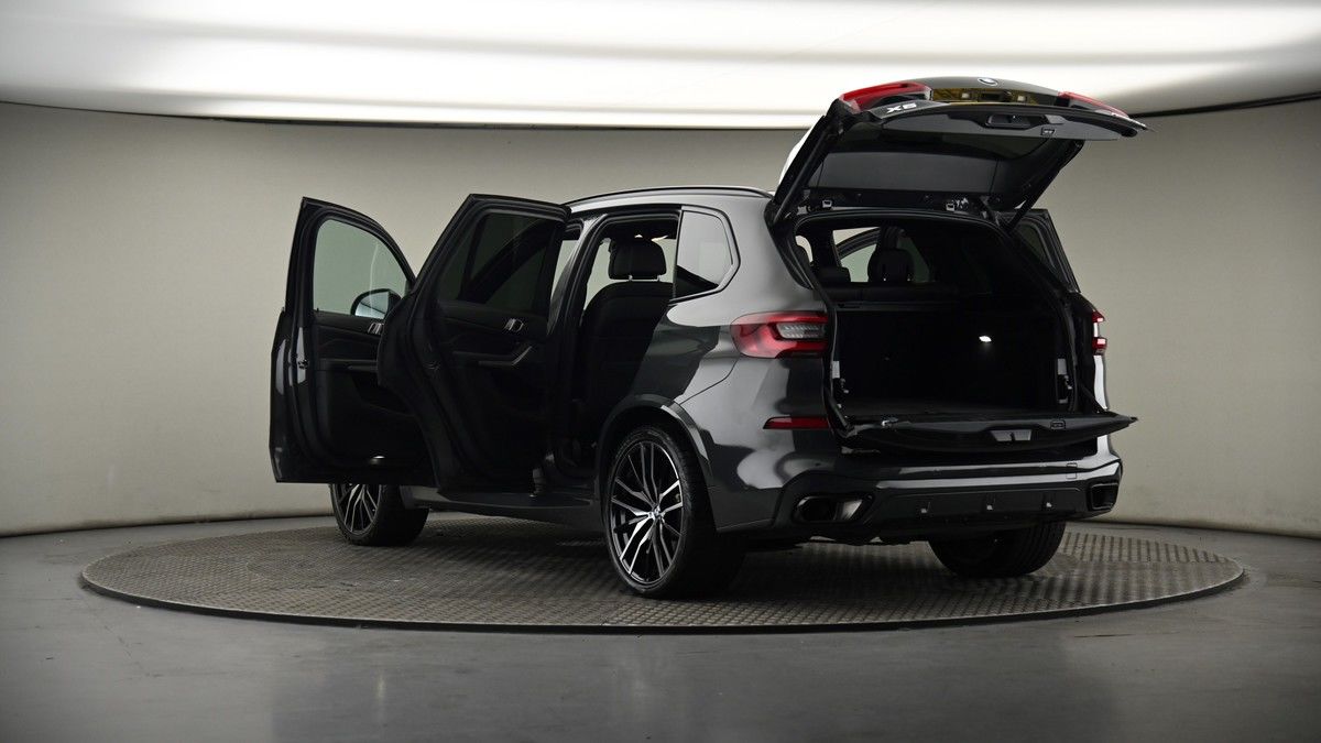 BMW X5 Image 8