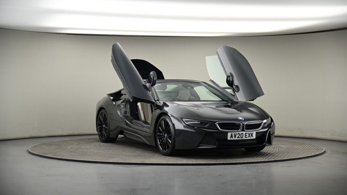 More views of BMW i8