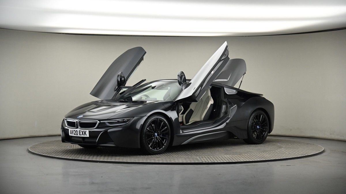 More views of BMW i8