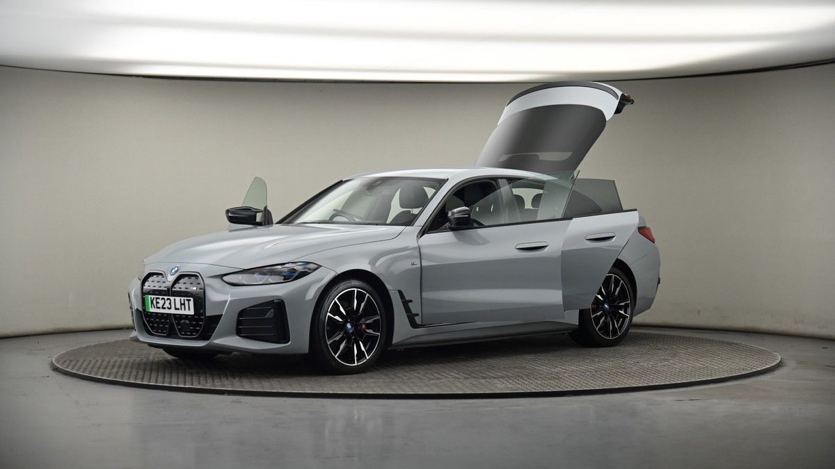 More views of BMW i4
