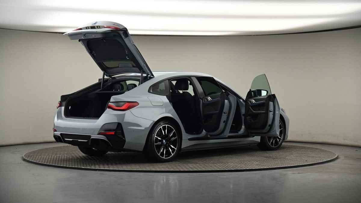 More views of BMW i4