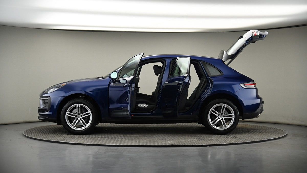 More views of Porsche Macan