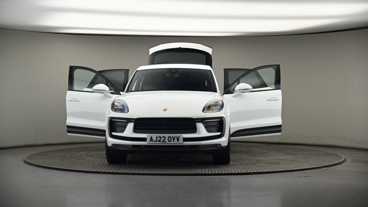 More views of Porsche Macan