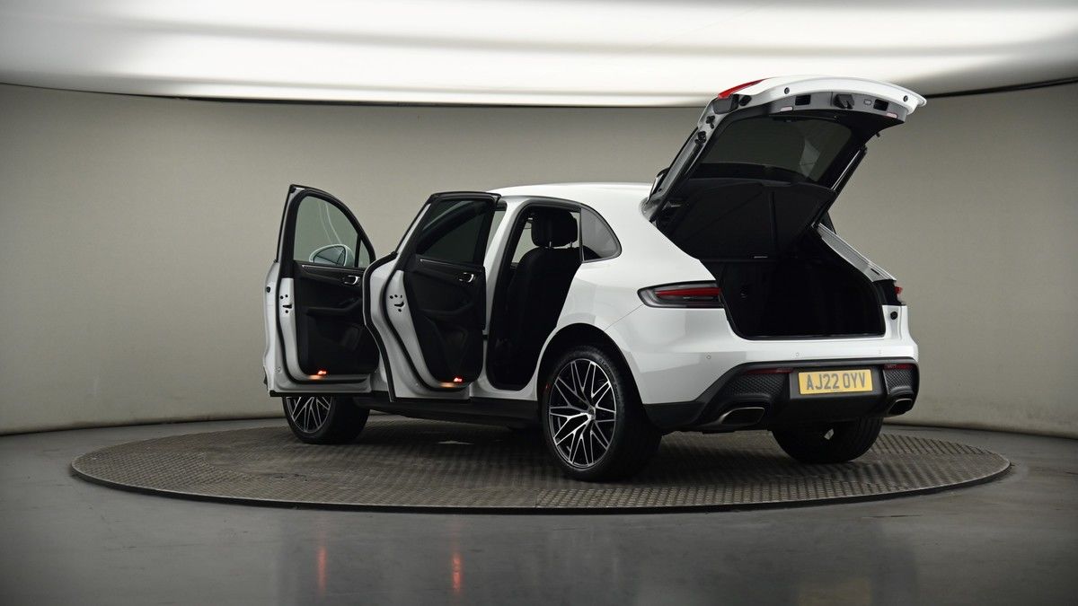 More views of Porsche Macan