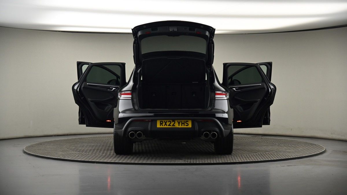 More views of Porsche Macan