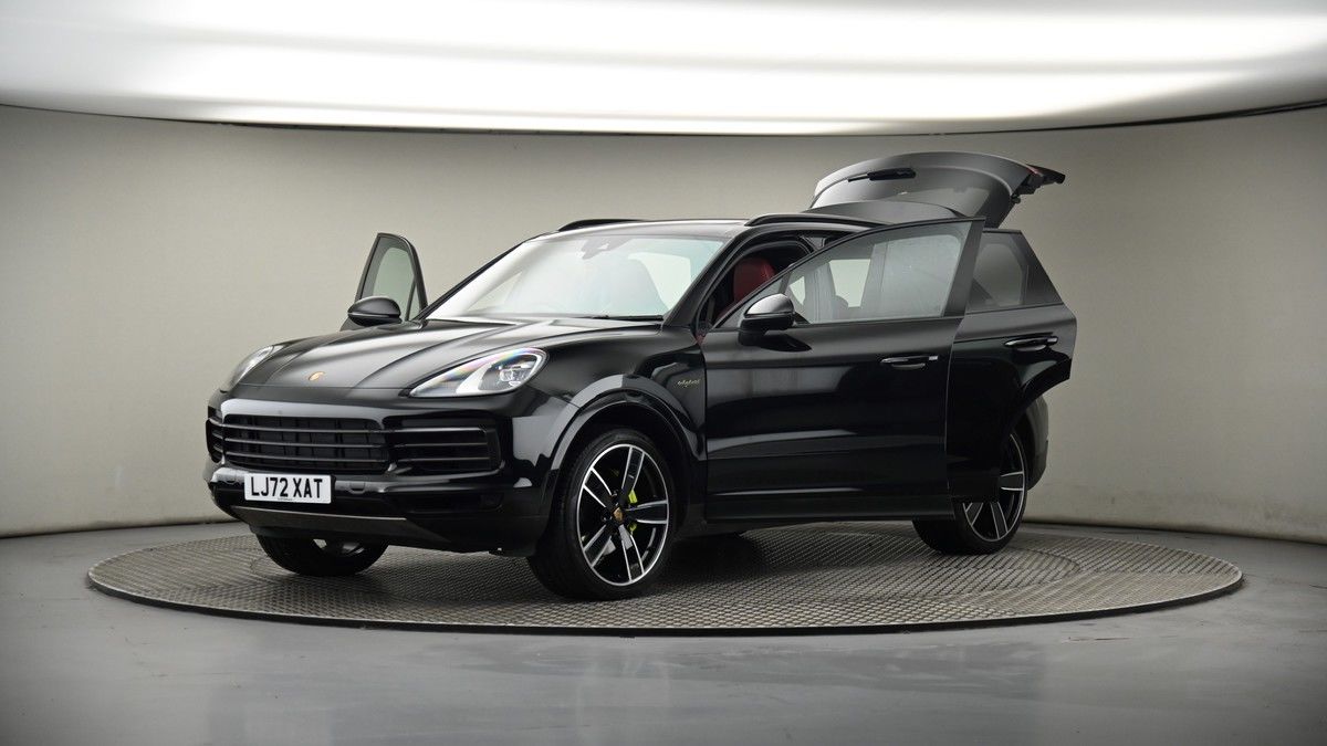 More views of Porsche Cayenne
