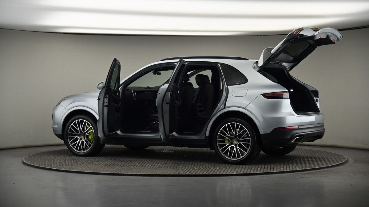 More views of Porsche Cayenne