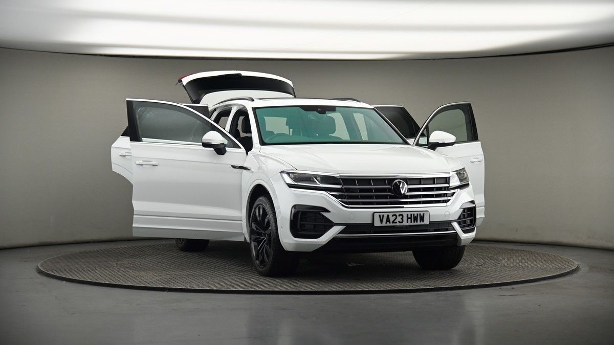 More views of Volkswagen Touareg