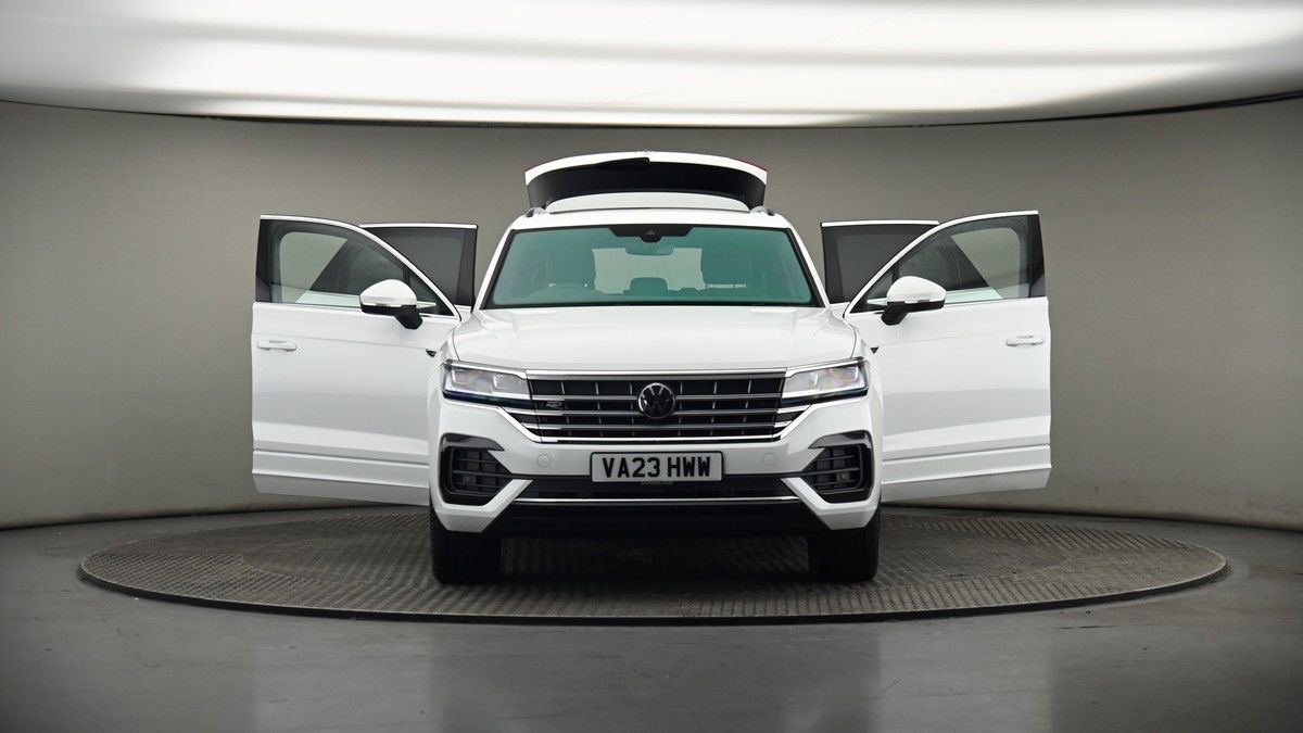 More views of Volkswagen Touareg