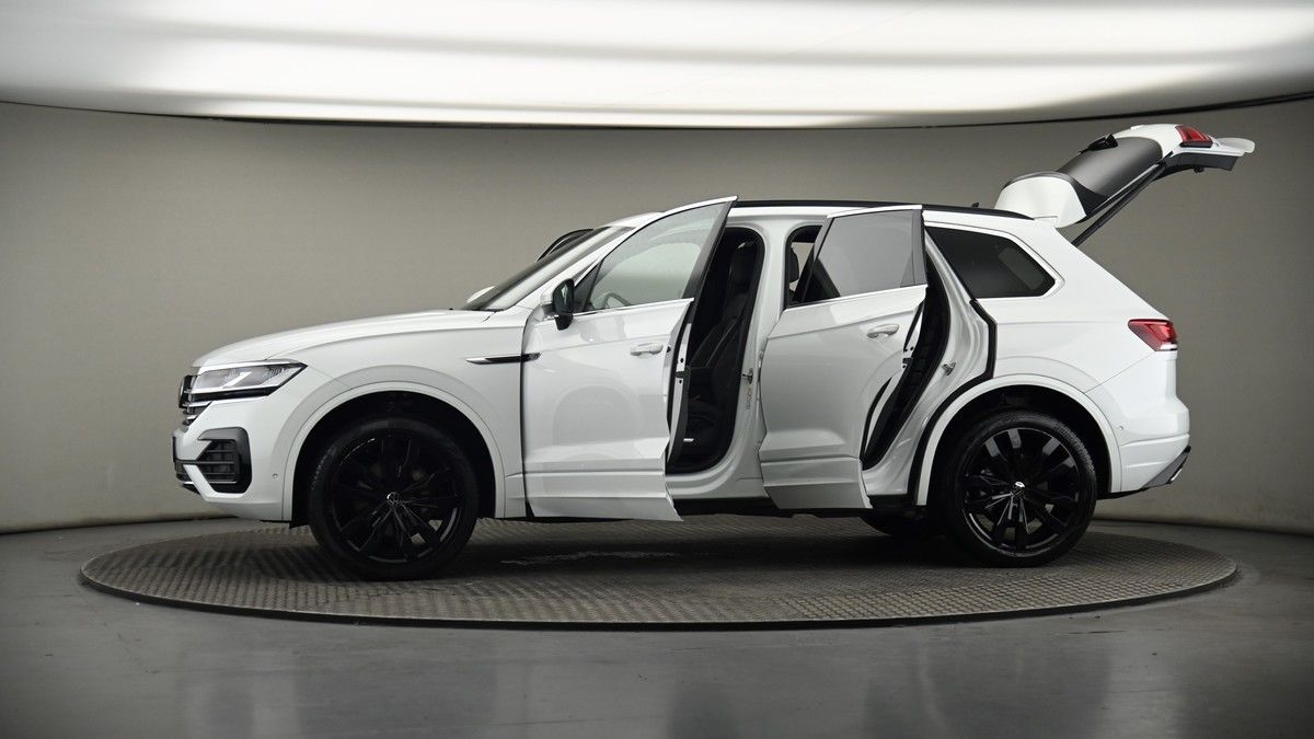 More views of Volkswagen Touareg
