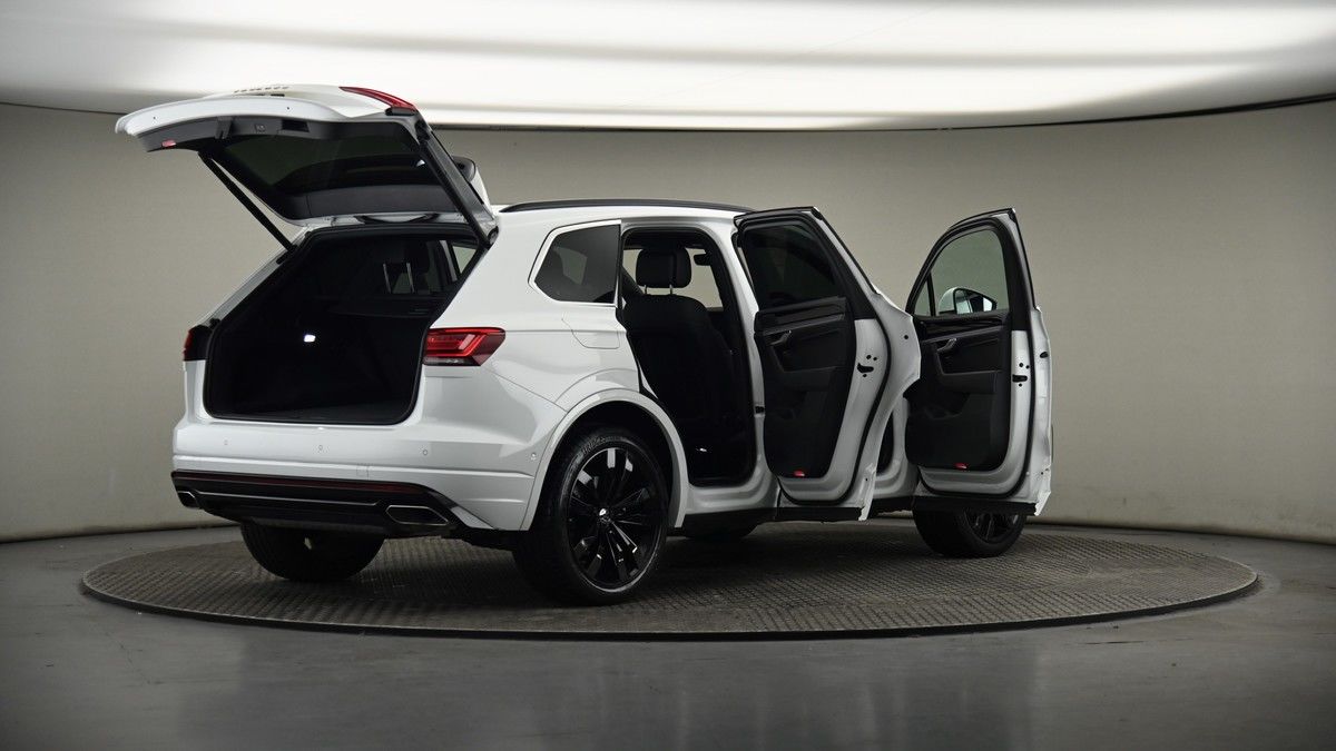More views of Volkswagen Touareg
