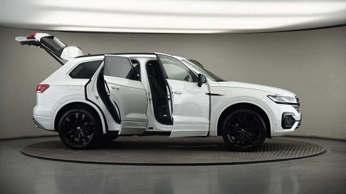 More views of Volkswagen Touareg