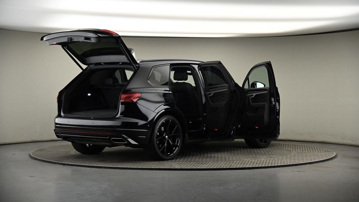 More views of Volkswagen Touareg