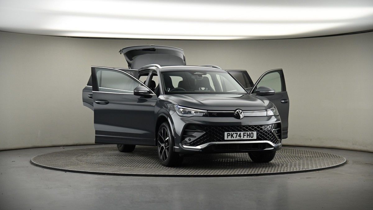 More views of Volkswagen Tiguan