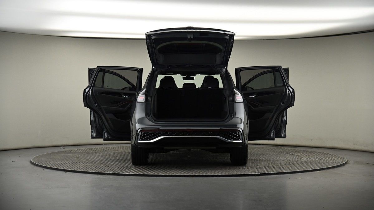 More views of Volkswagen Tiguan