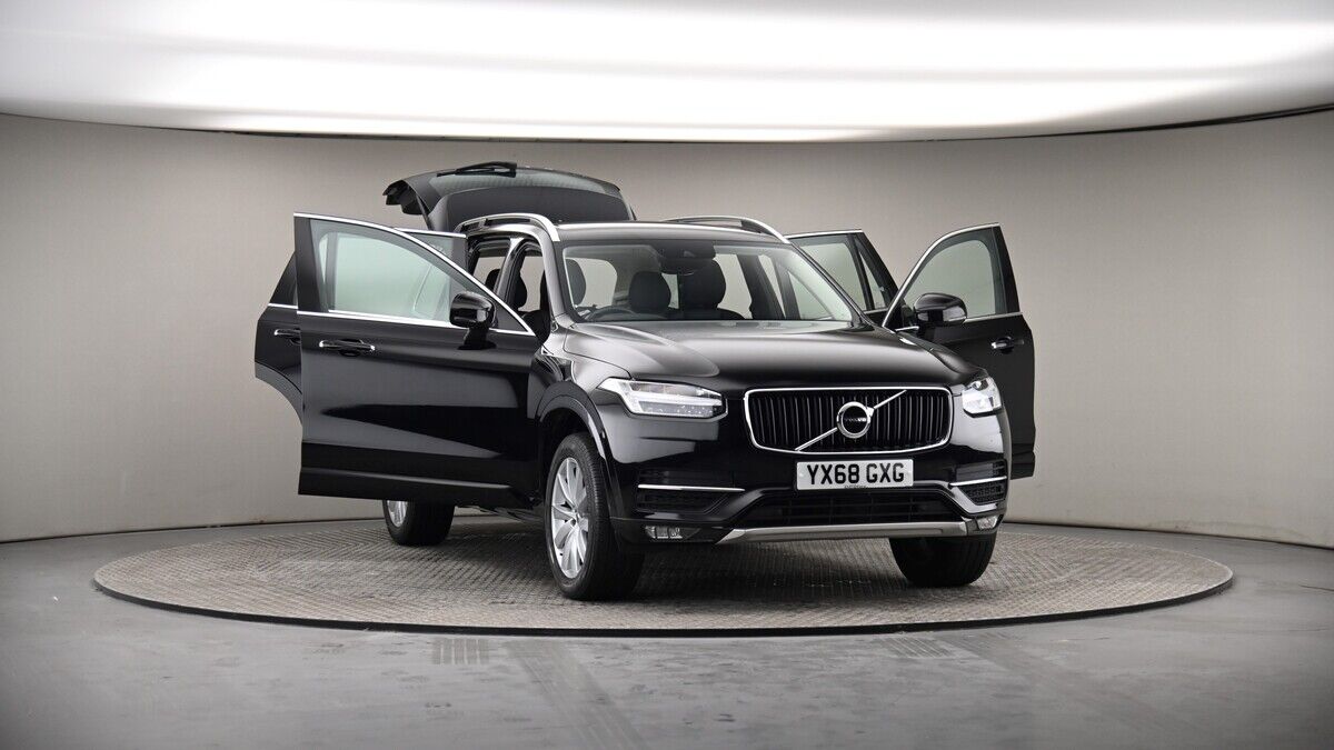 More views of Volvo XC90