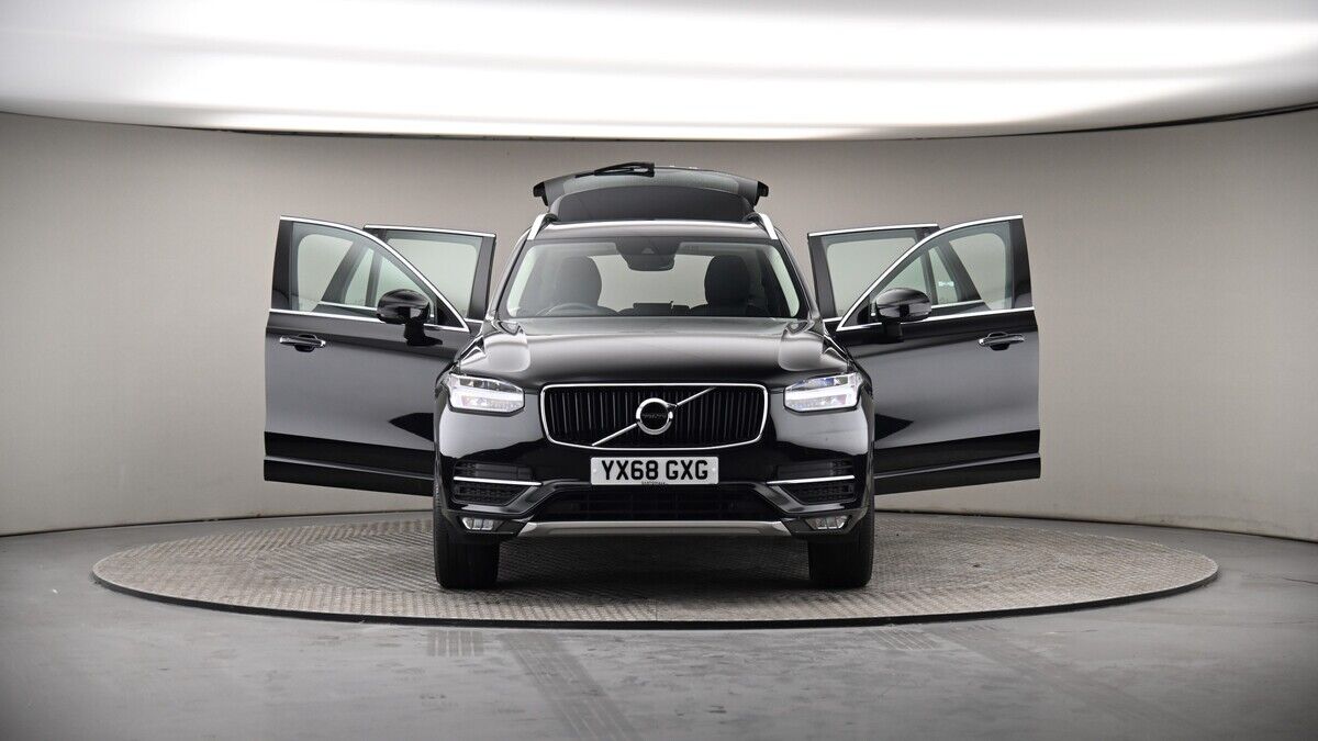 More views of Volvo XC90