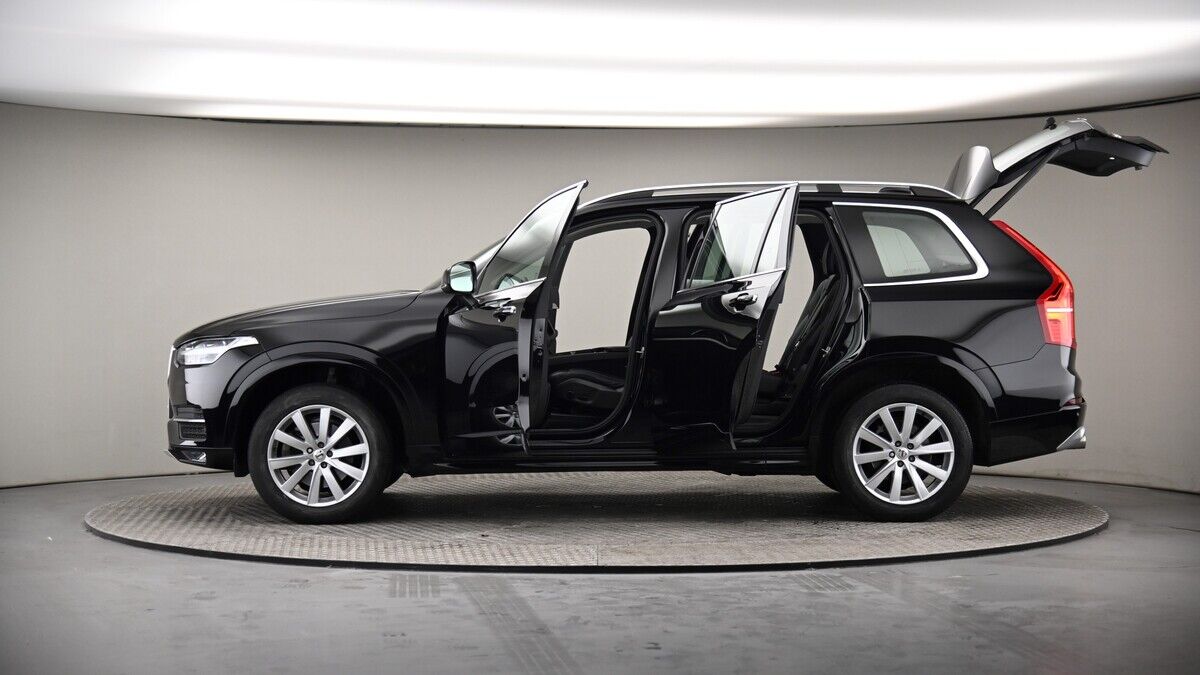 More views of Volvo XC90