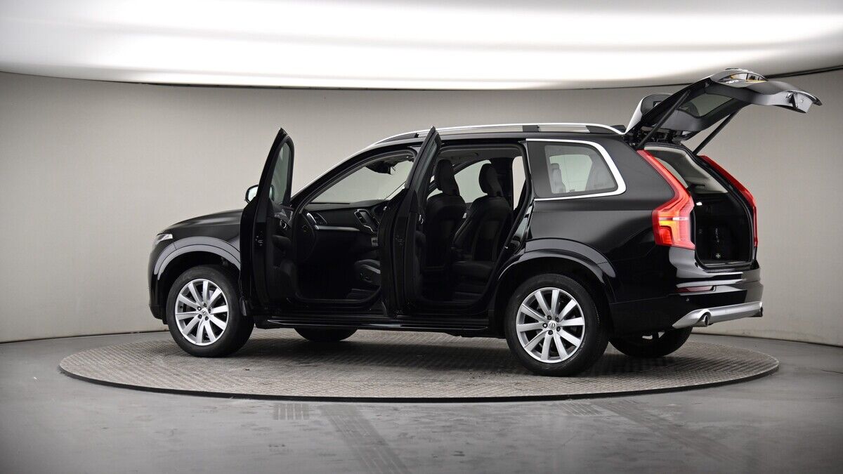 More views of Volvo XC90