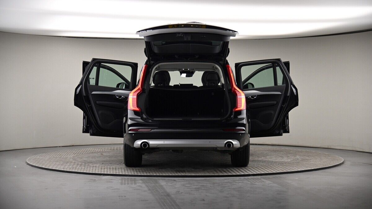 More views of Volvo XC90