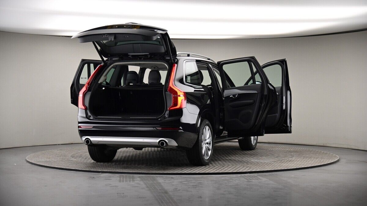 More views of Volvo XC90