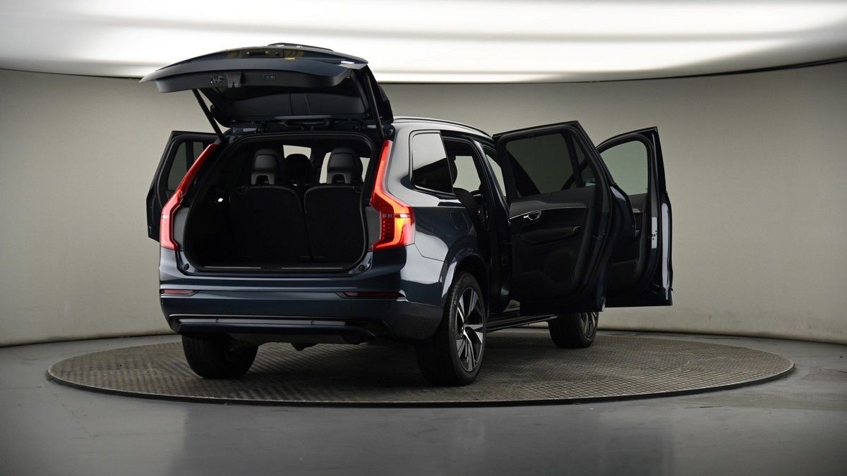 More views of Volvo XC90