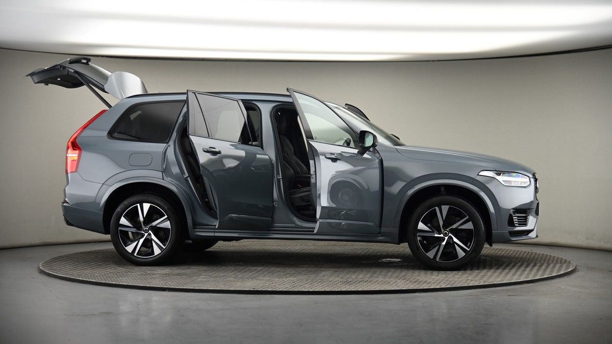 More views of Volvo XC90