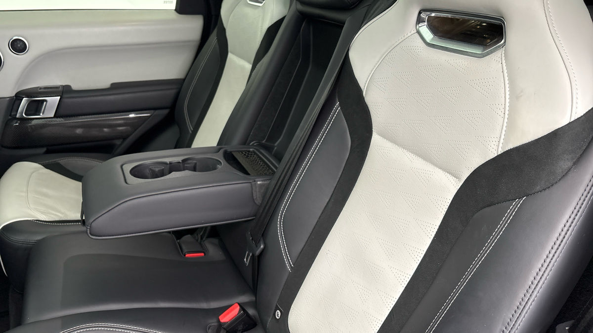 Land Rover Range Rover Sport Image 9