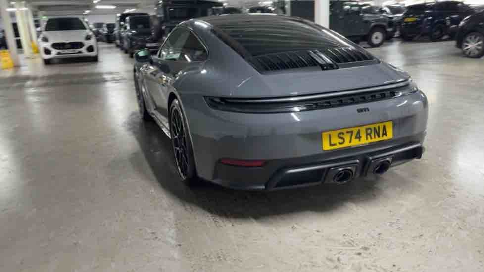 More views of Porsche 911