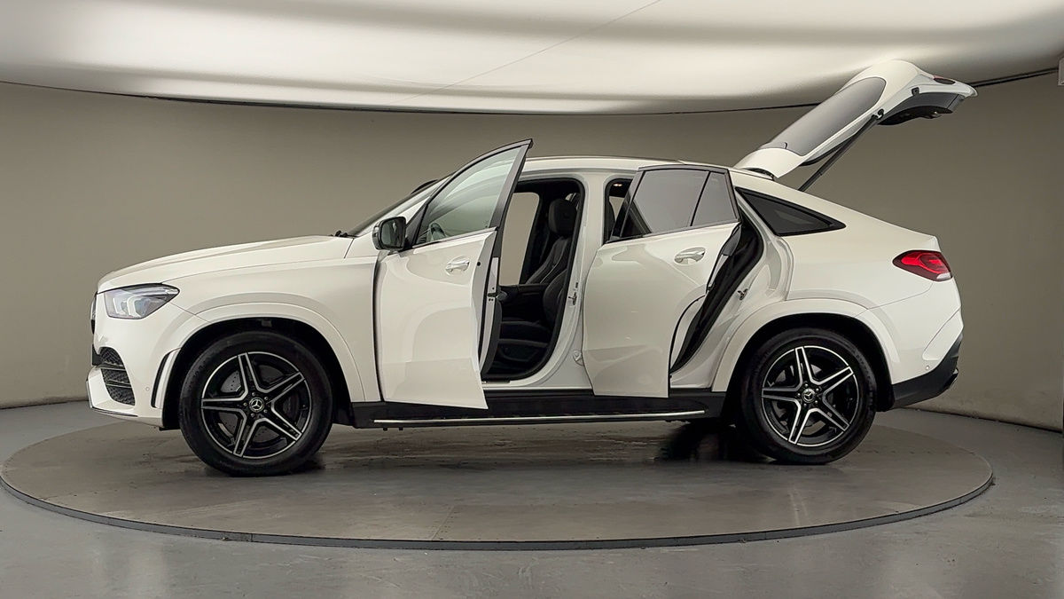 More views of Mercedes-Benz GLE