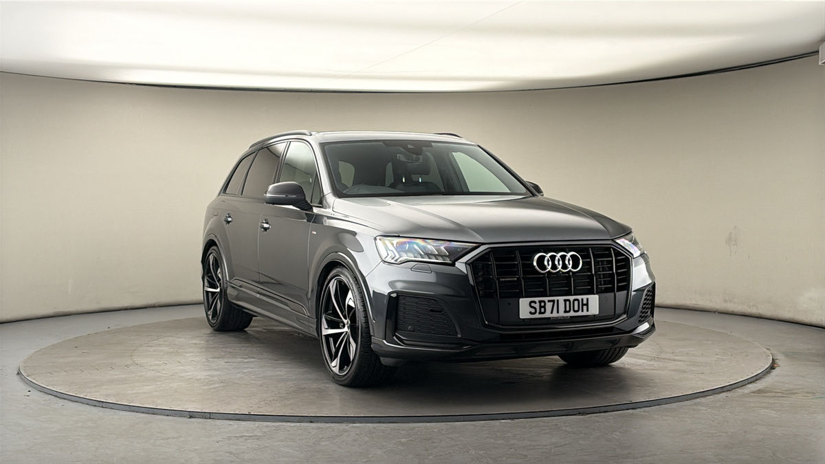 More views of Audi Q7