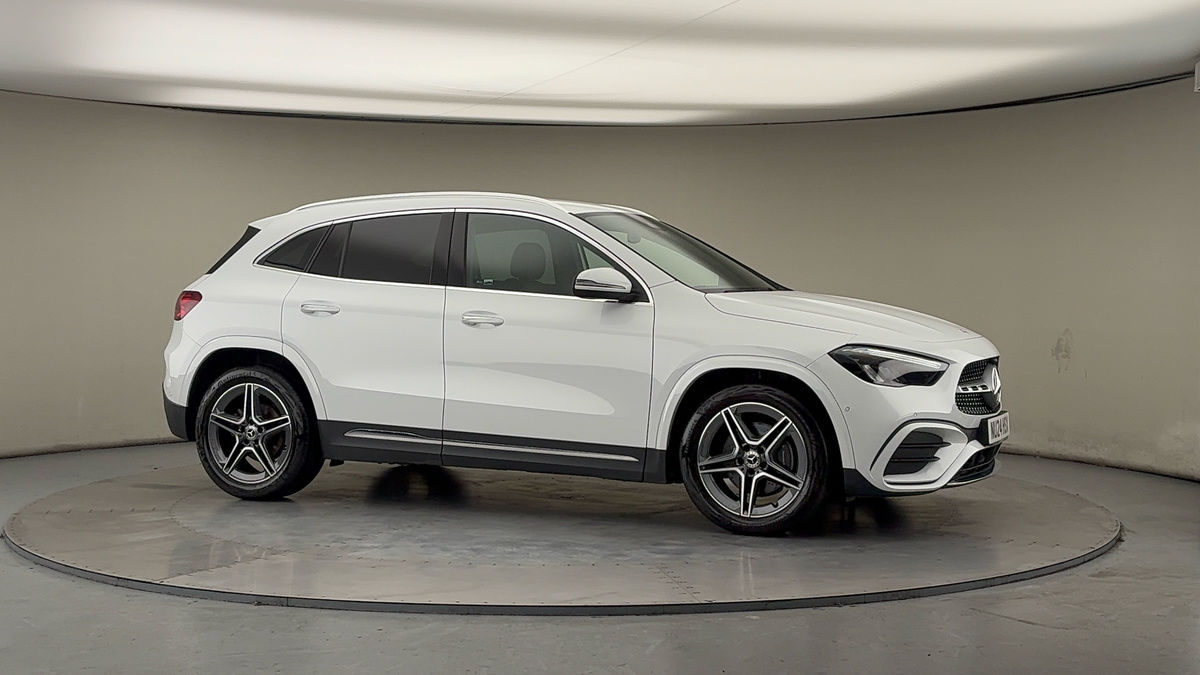 More views of Mercedes-Benz GLA