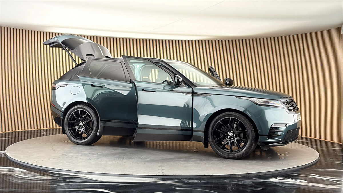 More views of Land Rover Range Rover Velar