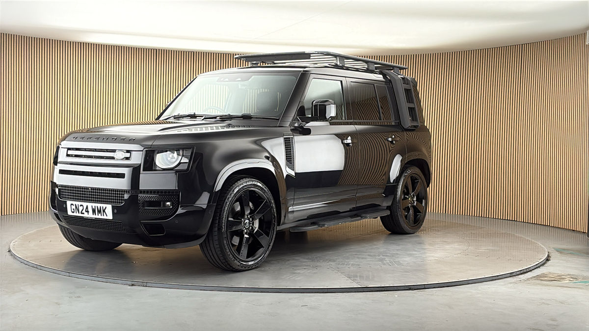 More views of Land Rover Defender 110