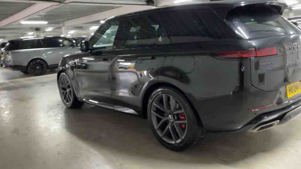 More views of Land Rover Range Rover Sport