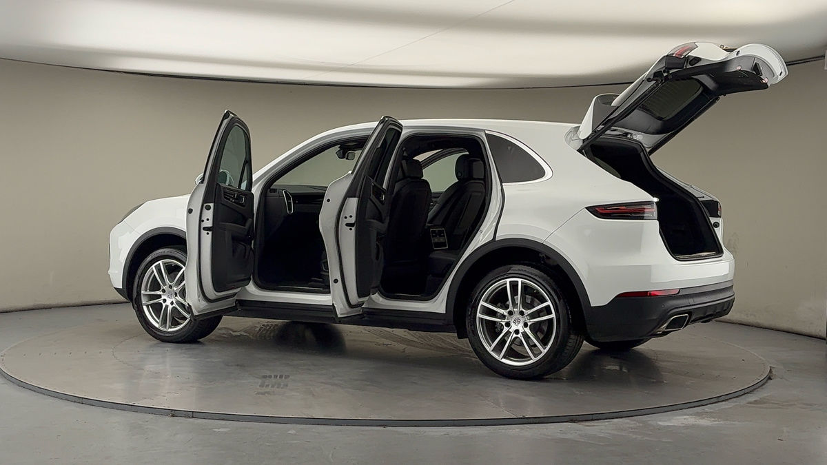 More views of Porsche Cayenne