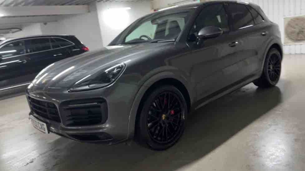 More views of Porsche Cayenne