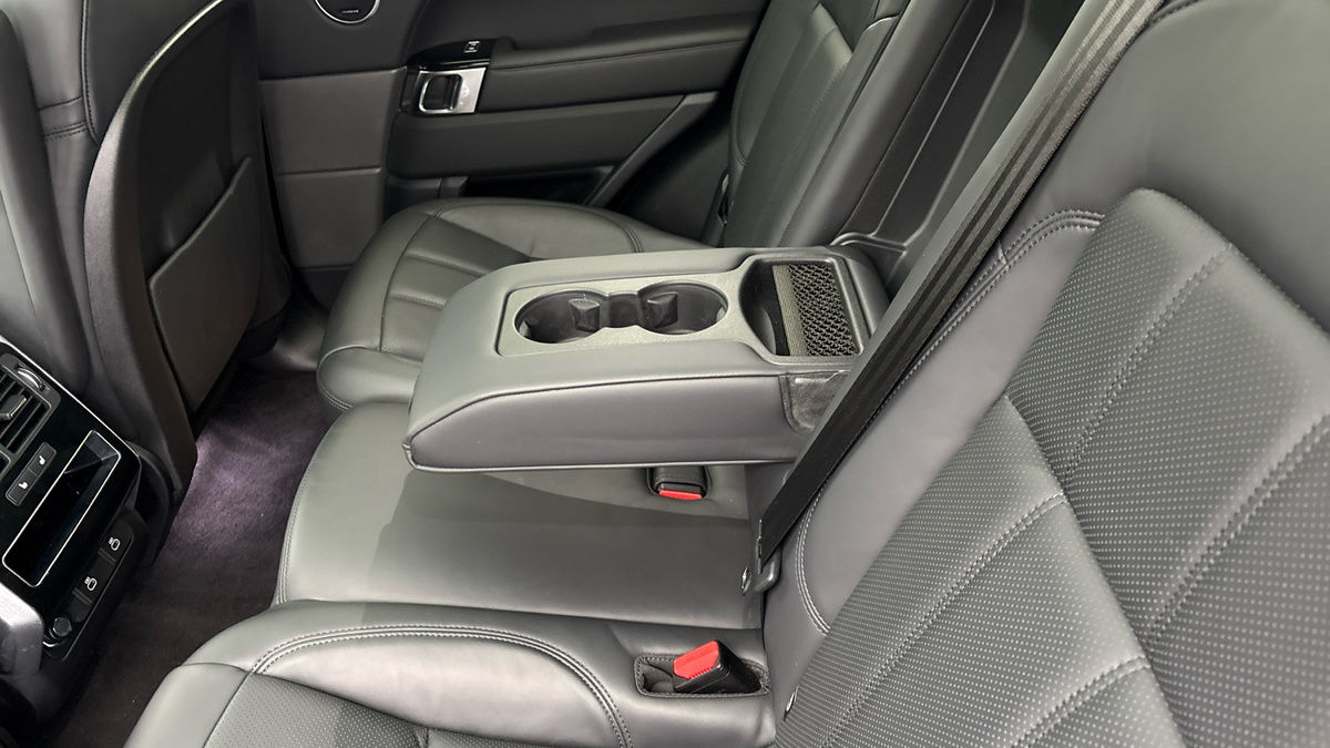 Land Rover Range Rover Sport Image 9