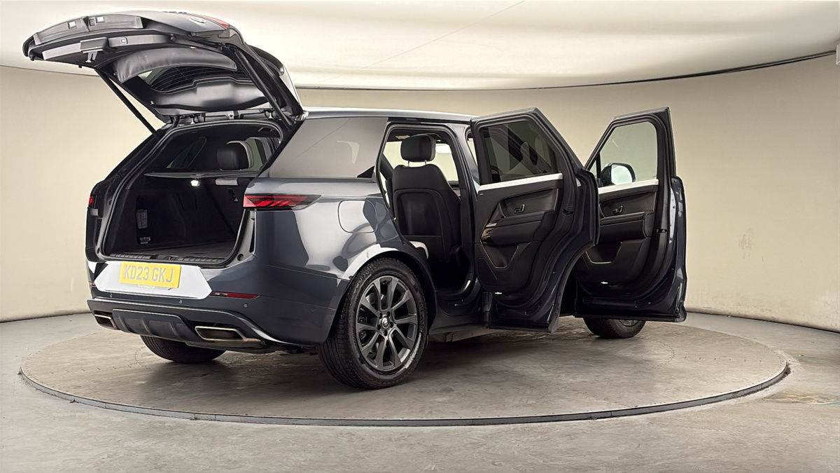 More views of Land Rover Range Rover Sport