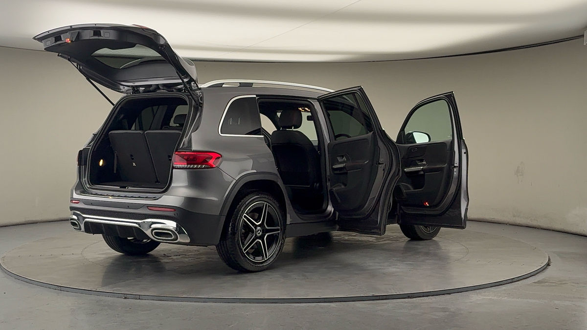 More views of Mercedes-Benz GLB