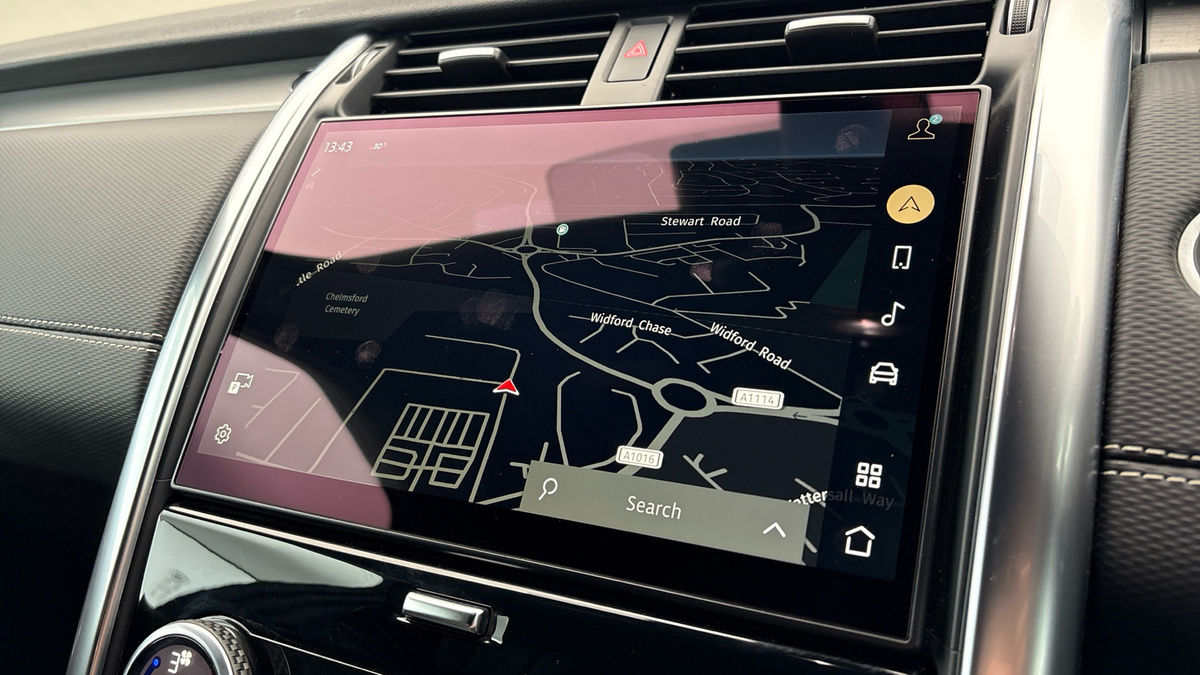 Land Rover Discovery Image 17