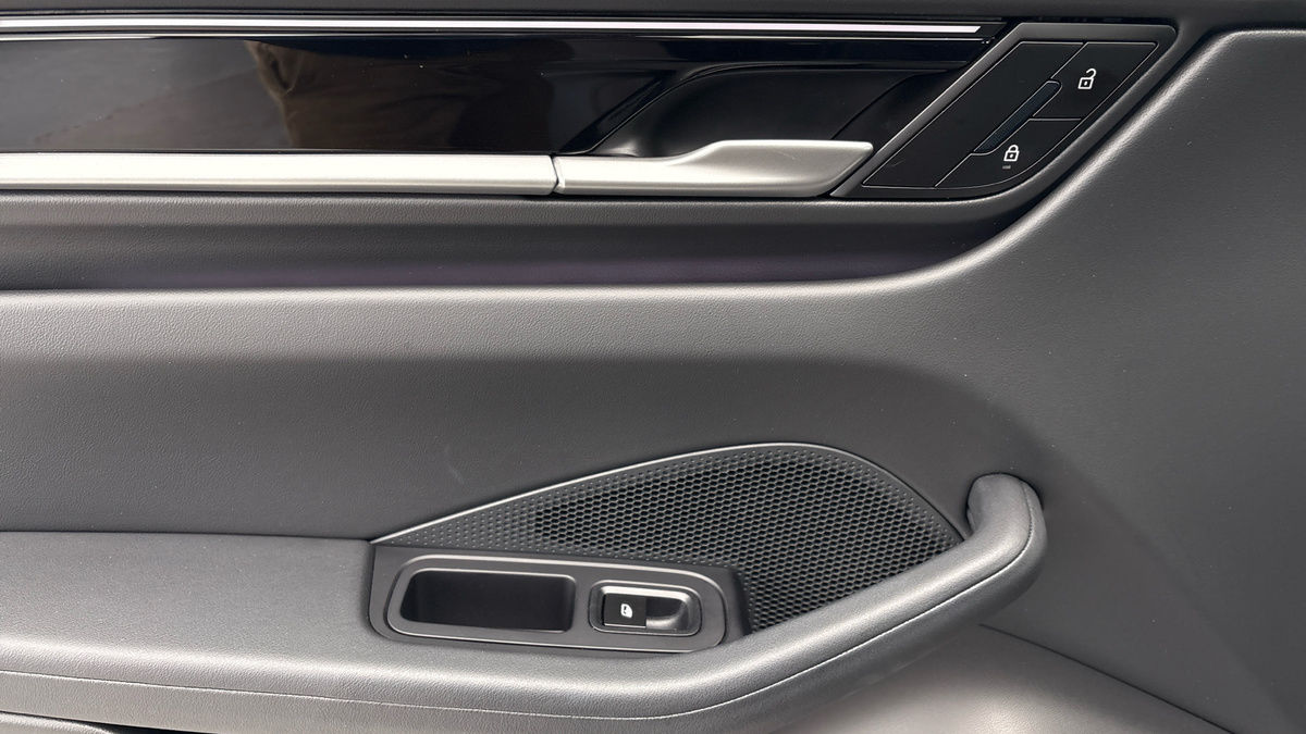 Porsche Macan Image 19